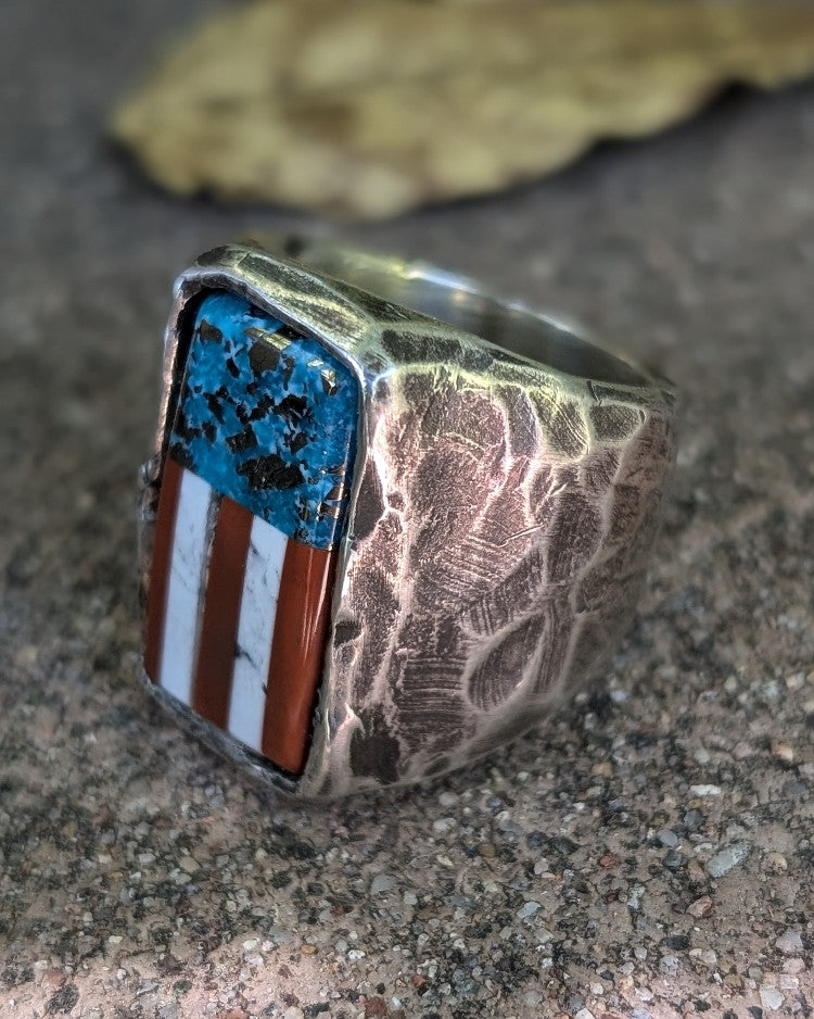 AMERICAN FLAG RING