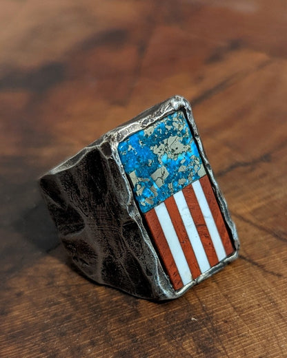 AMERICAN FLAG RING